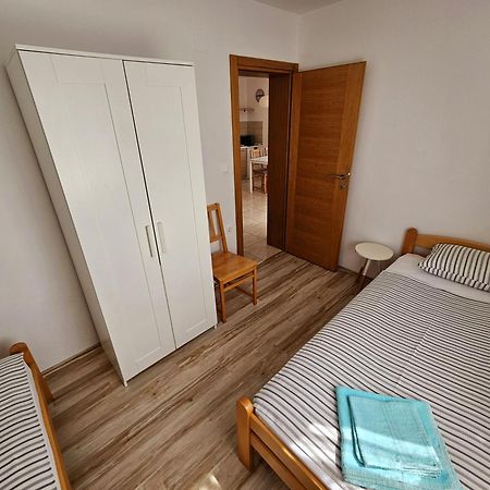 Apartments Cikac II - Modern Apartments By The Beach Mandre Esterno foto